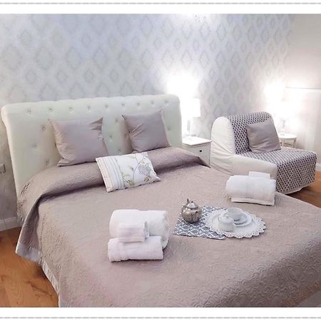 Casa De Rose Apartment Rome Bagian luar foto